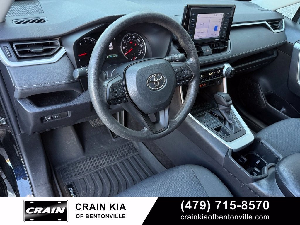 2022 Toyota RAV4 XLE - AWD / CLEAN CARFAX