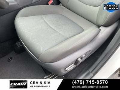 2024 Toyota RAV4 XLE - CLEAN CARFAX / ONE OWNER