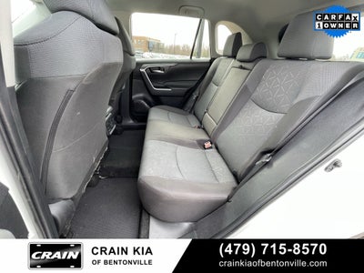 2024 Toyota RAV4 XLE - CLEAN CARFAX / ONE OWNER