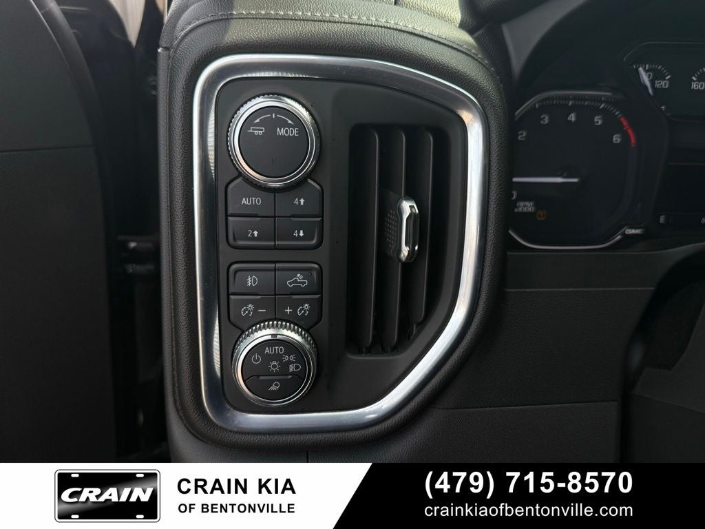 2021 GMC Sierra 1500 SLT - 4WD / CLEAN CARFAX HISTORY