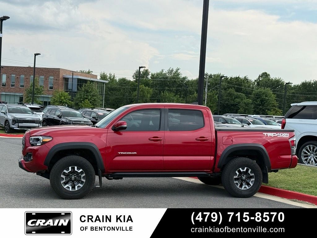 2023 Toyota Tacoma TRD Off-Road V6 - 4WD / CLEAN CARFAX / ONE OWNER