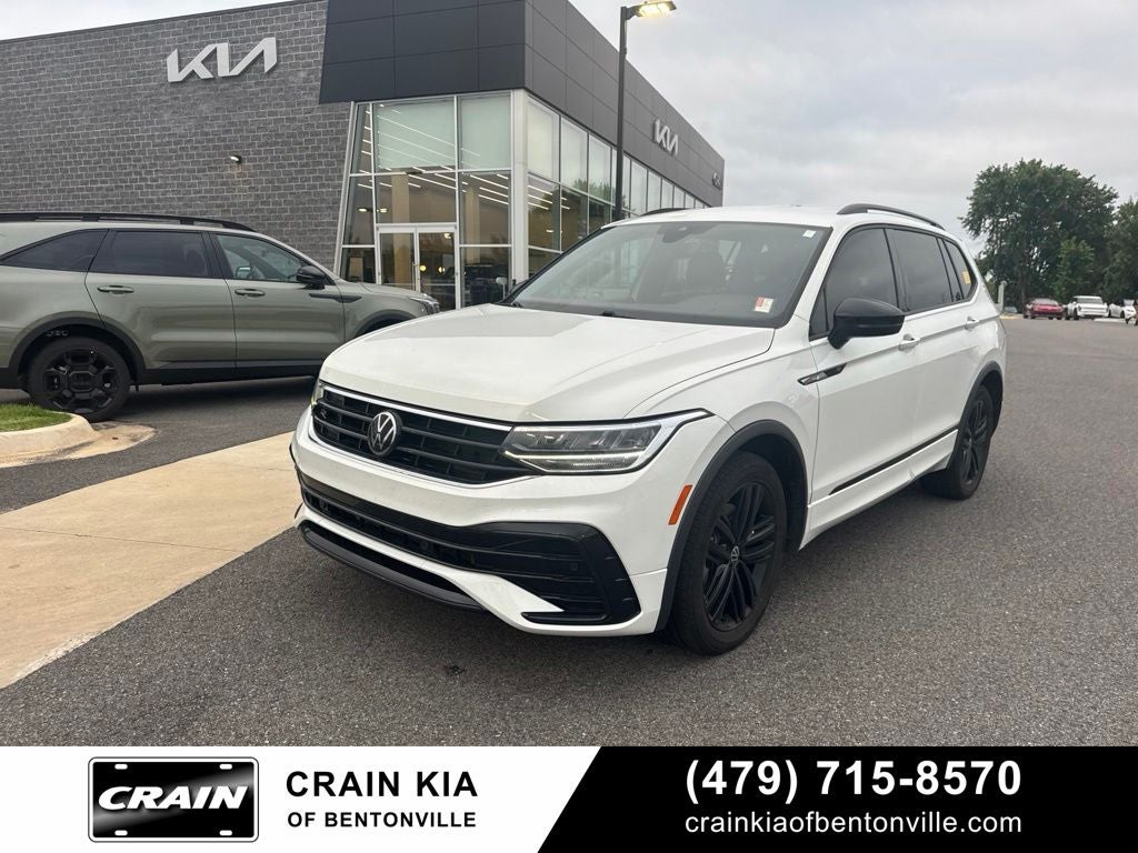 2022 Volkswagen Tiguan 2.0T SE R-Line Black