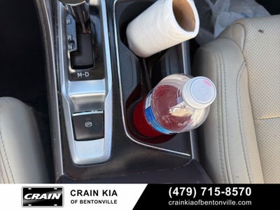 2022 Subaru Ascent Limited - AWD / PANORAMIC SUNROOF / CARFAX ONE OWNER