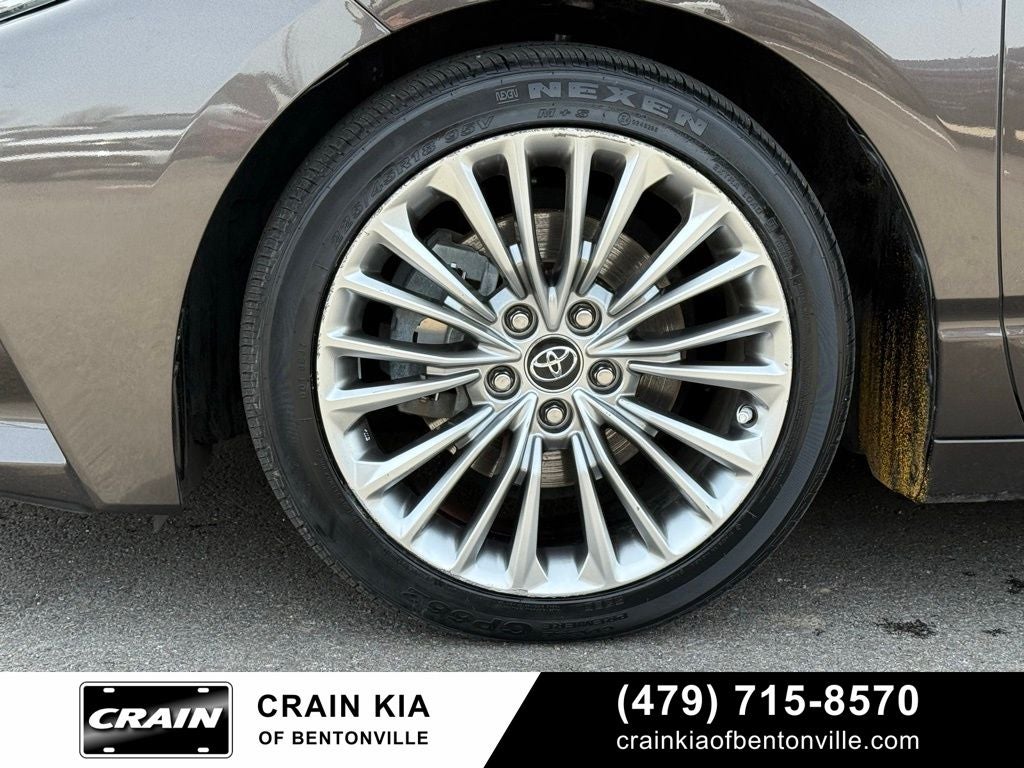 2019 Toyota Avalon Hybrid Limited - SUNROOF / HYBRID!