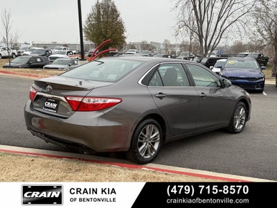 2016 Toyota Camry SE - CLEAN CARFAX HISTORY