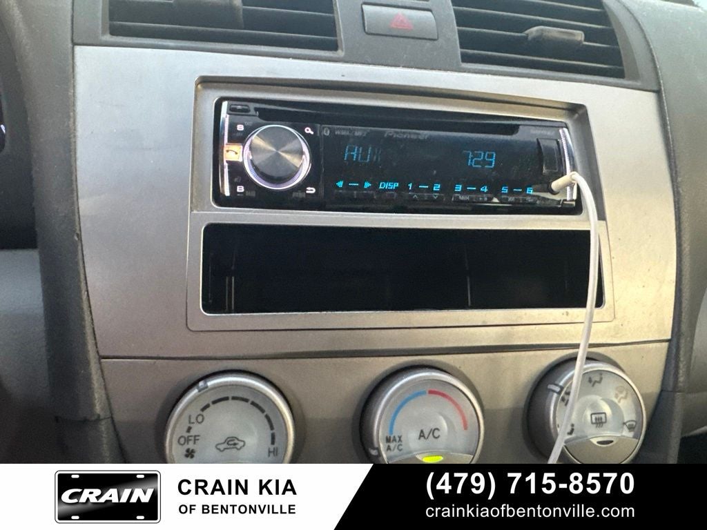 2010 Toyota Camry LE - CLEAN CARFAX