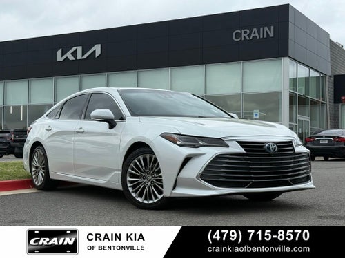 2022 Toyota Avalon Hybrid Limited - SUNROOF / CLEAN CARFAX