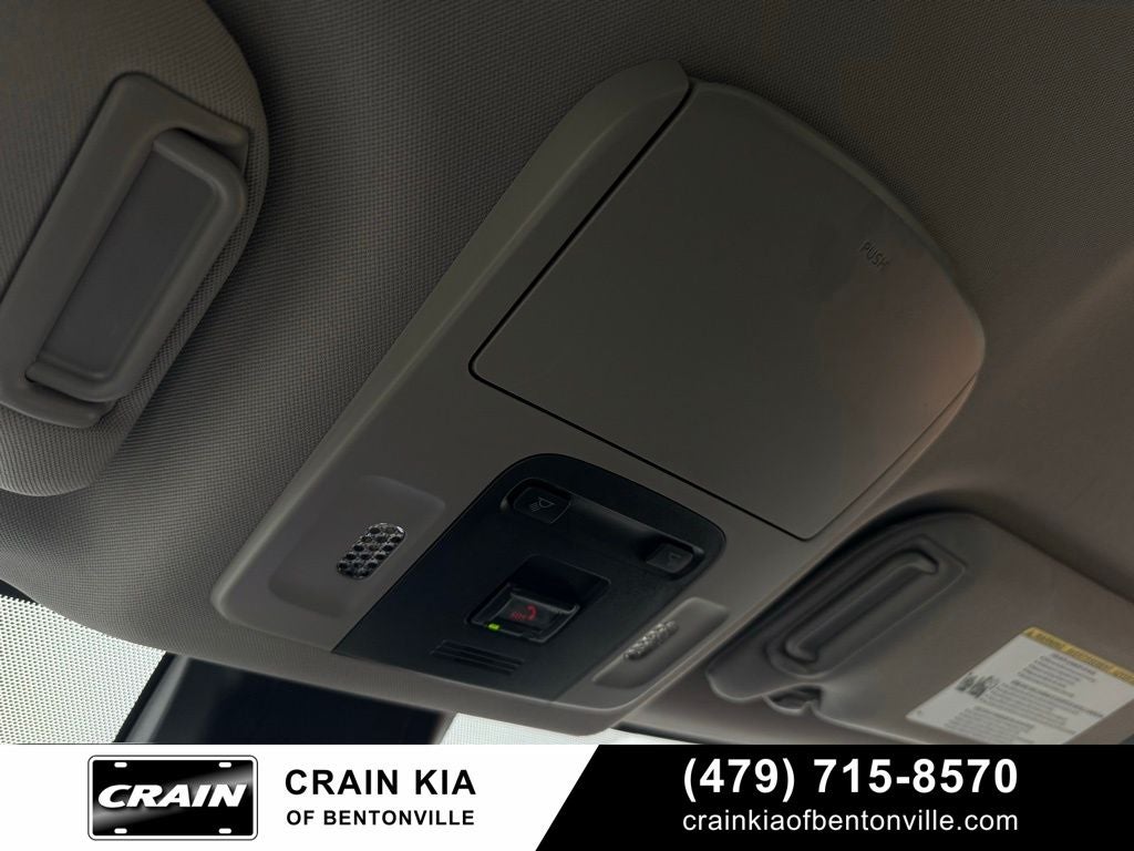 2024 Toyota Camry SE - CLEAN CARFAX / ONE OWNER