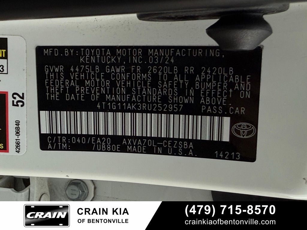 2024 Toyota Camry SE - CLEAN CARFAX / ONE OWNER