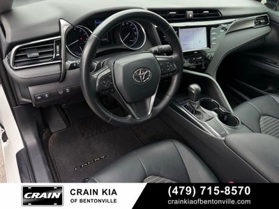 2020 Toyota Camry SE - CLEAN CARFAX / ONE OWNER