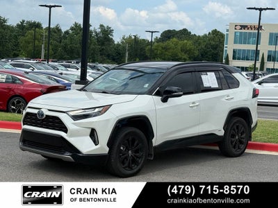 2022 Toyota RAV4 Hybrid XSE - AWD / PANORAMIC SUNROOF / ONE OWNER
