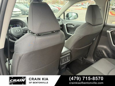 2025 Toyota RAV4 Hybrid XLE - AWD / CLEAN CARFAX / ONE OWNER