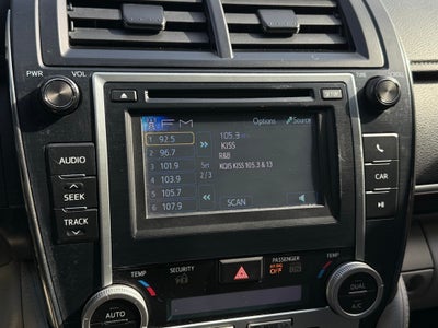 2014 Toyota Camry XLE - SUNROOF