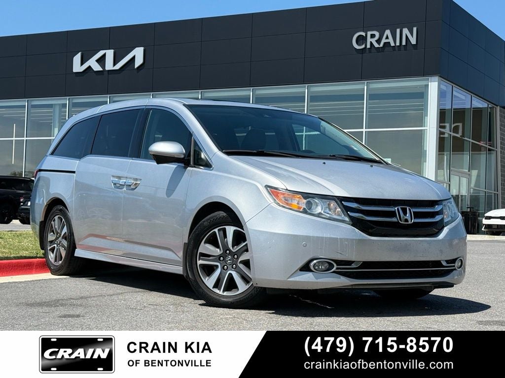 2015 Honda Odyssey Touring - SUNROOF