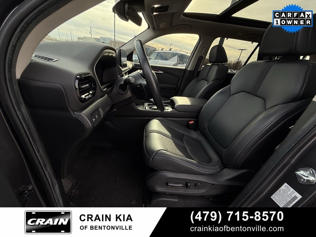 2025 Honda Pilot Touring - PANORAMIC SUNROOF / CLEAN CARFAX / 1 OWNER
