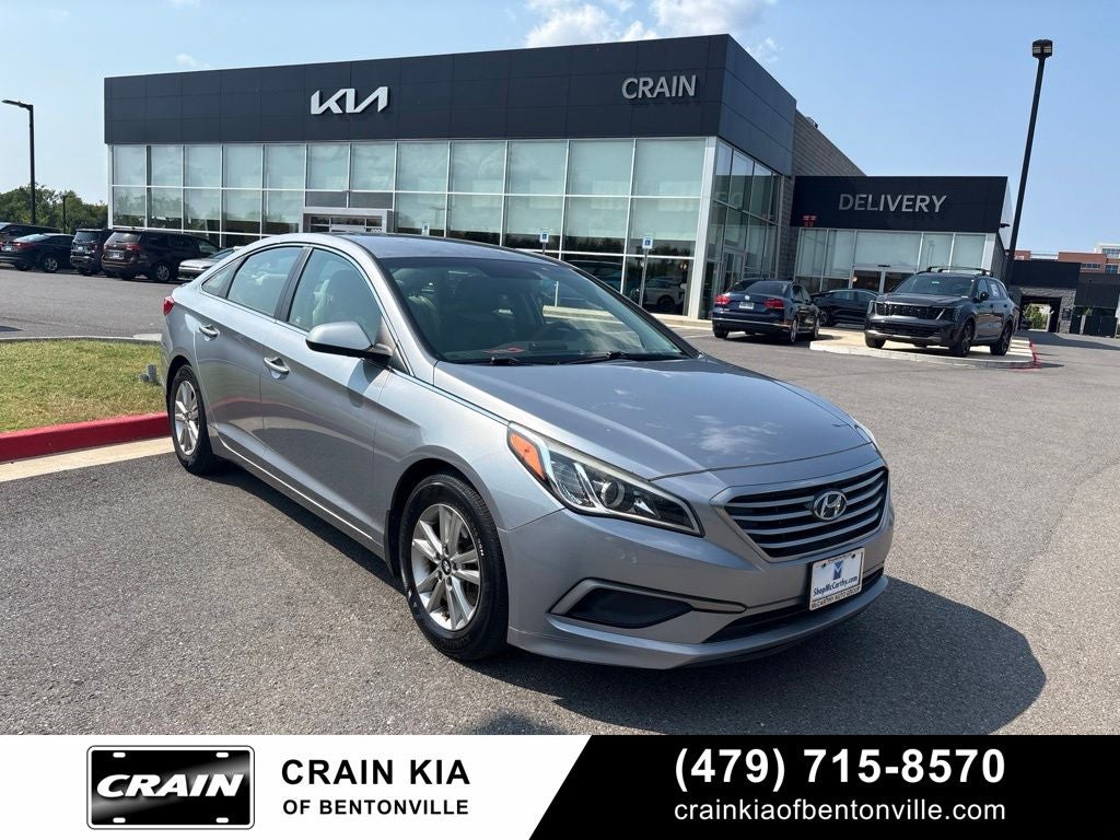 2017 Hyundai SONATA SE