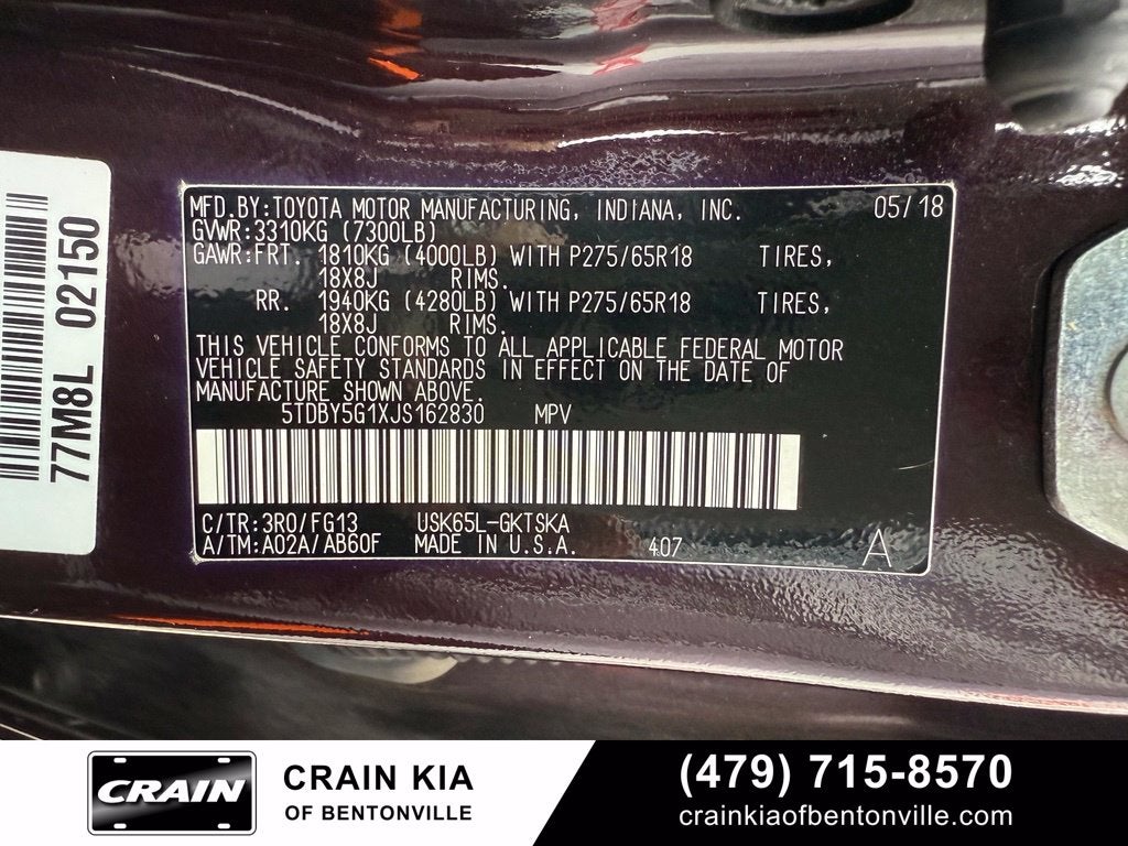 2018 Toyota Sequoia SR5 5.7L V8 - 4WD / SUNROOF