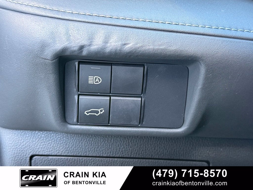 2021 Toyota Highlander XLE - SUNROOF