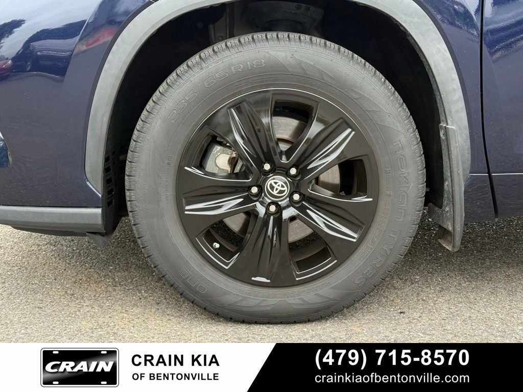 2023 Toyota Highlander XLE - AWD / SUNROOF