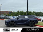 2023 Toyota Highlander XLE - AWD / SUNROOF