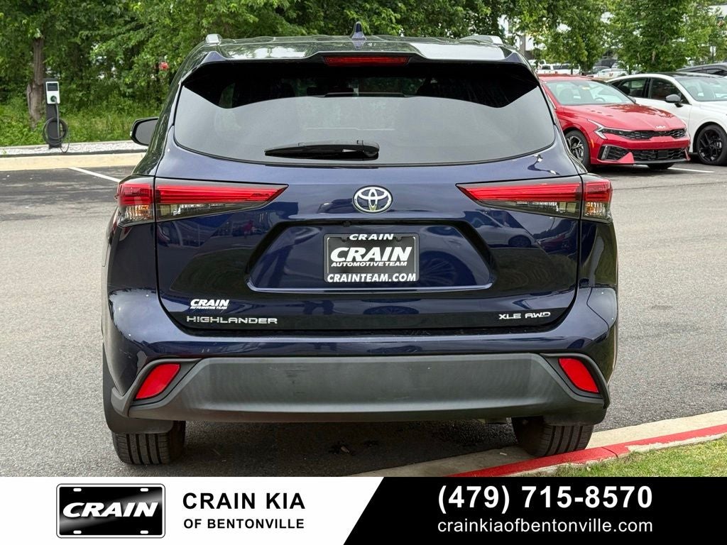 2023 Toyota Highlander XLE - AWD / SUNROOF
