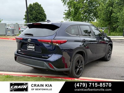 2023 Toyota Highlander XLE - AWD / SUNROOF