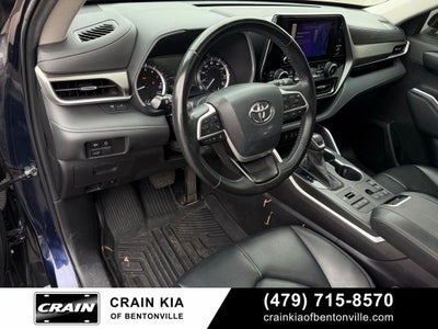 2023 Toyota Highlander XLE - AWD / SUNROOF