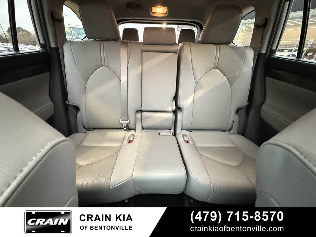 2020 Toyota Highlander Limited - CLEAN CARFAX / SUNROOF