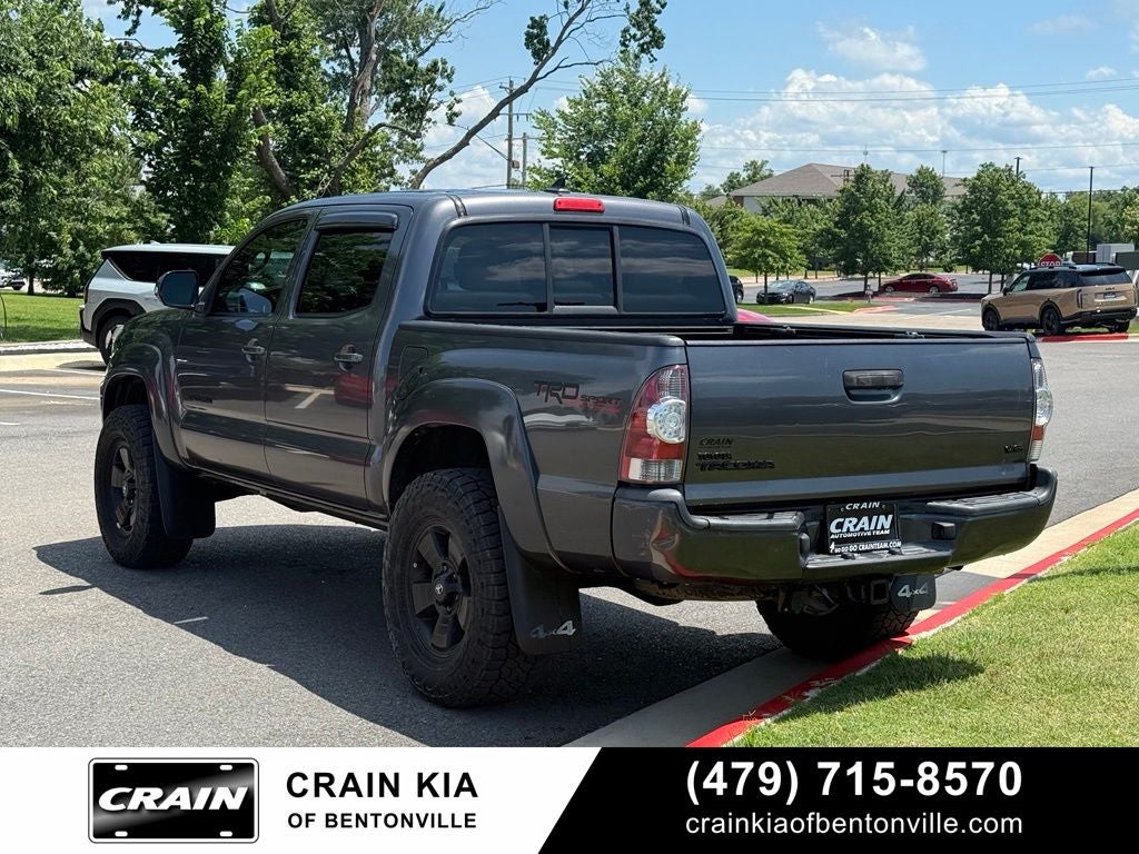 2014 Toyota Tacoma Base V6 - 4WD / CLEAN CARFAX HISTORY