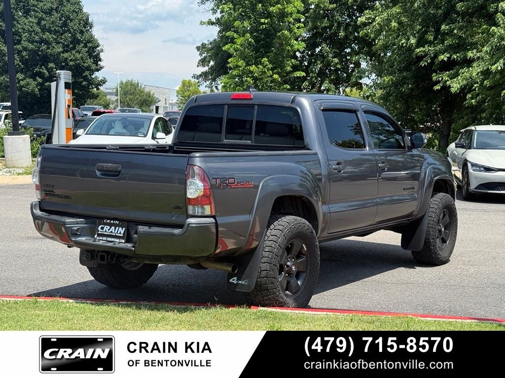 2014 Toyota Tacoma Base V6 - 4WD / CLEAN CARFAX HISTORY