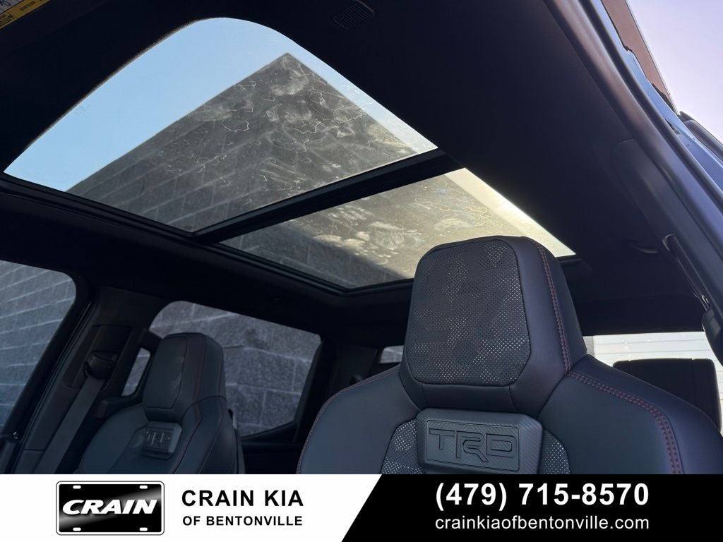 2026 Toyota Tundra Hybrid TRD Pro - 4WD / PANORAMIC SUNROOF / CARFAX ONE OWNER