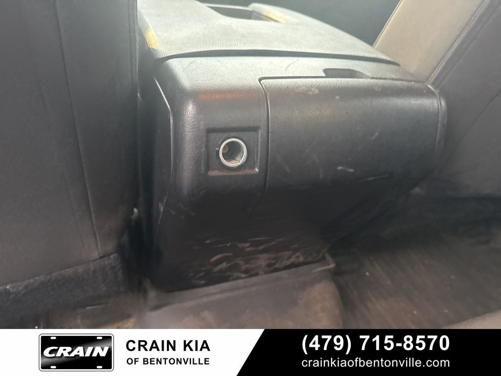 2015 Toyota Tundra SR5 - 4WD / CLEAN CARFAX HISTORY