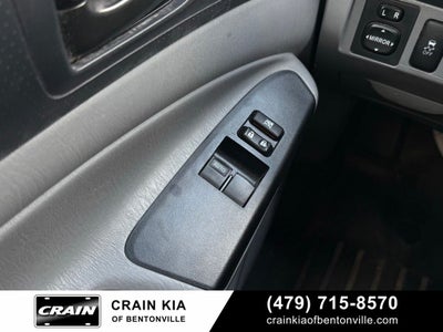 2013 Toyota Tacoma SR5 - 4WD / CARFAX ONE OWNER