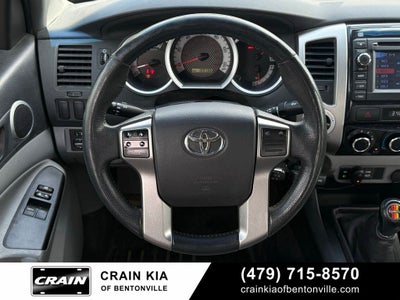 2013 Toyota Tacoma SR5 - 4WD / CARFAX ONE OWNER