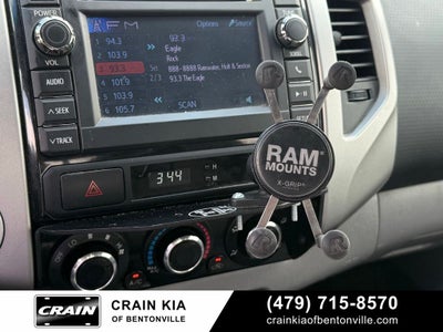 2013 Toyota Tacoma SR5 - 4WD / CARFAX ONE OWNER