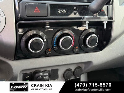 2013 Toyota Tacoma SR5 - 4WD / CARFAX ONE OWNER