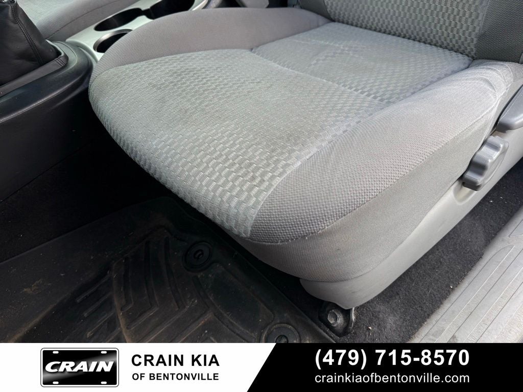 2013 Toyota Tacoma SR5 - 4WD / CARFAX ONE OWNER