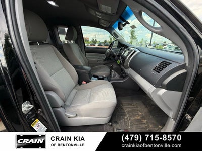 2013 Toyota Tacoma SR5 - 4WD / CARFAX ONE OWNER