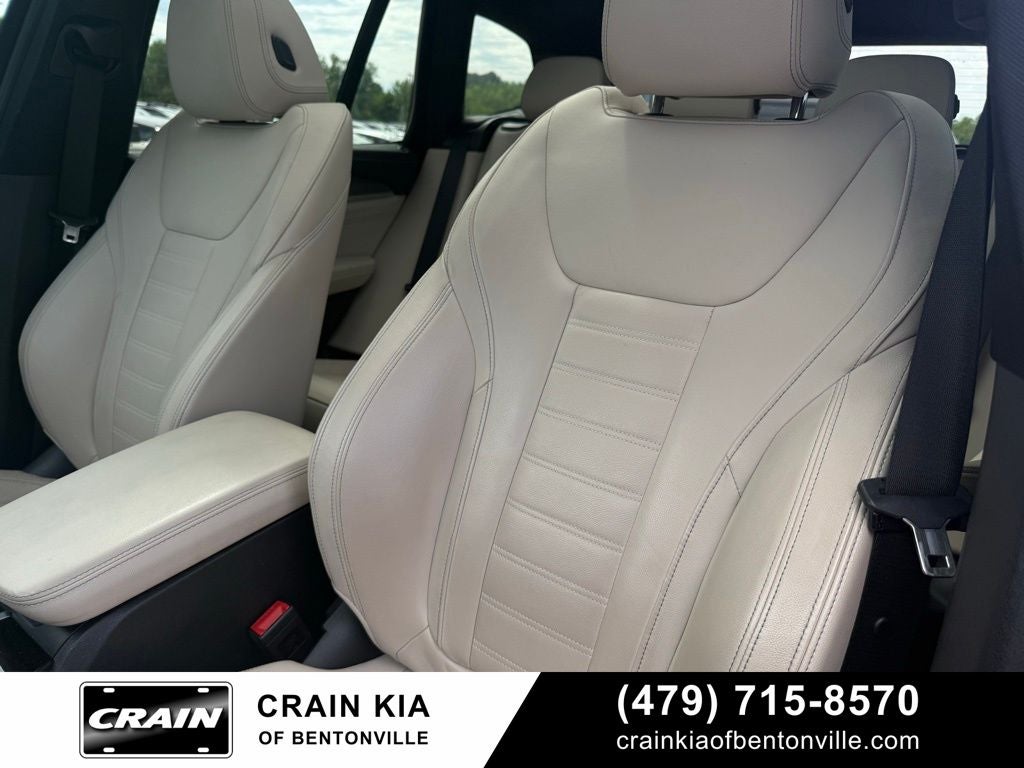 2021 BMW X3 xDrive30i - AWD / PANORAMIC SUNROOF / CLEAN CARFAX