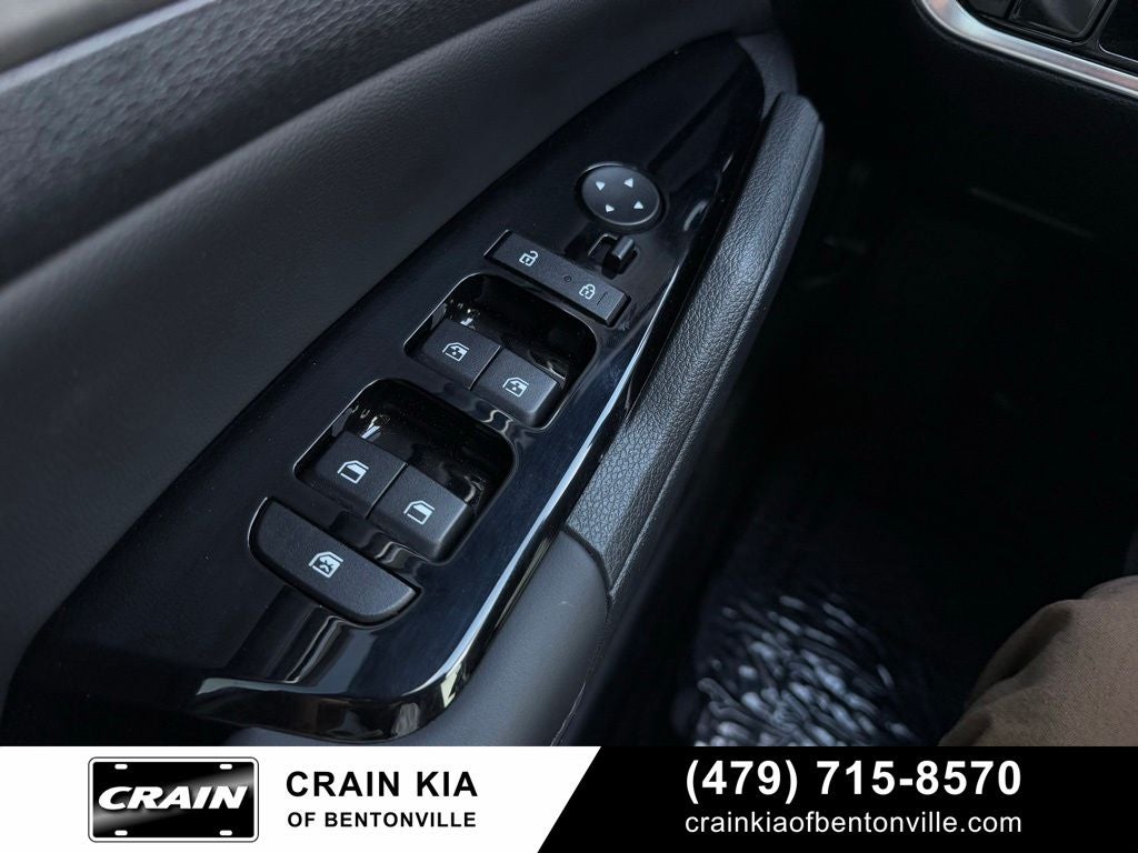 2025 Kia Sportage X-Line - KIA CPO / PANORAMIC SUNROOF / AWD / ONE OWNER