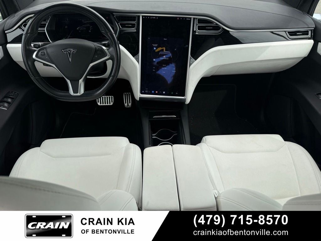 2017 Tesla Model X 75D - AWD / CLEAN CARFAX