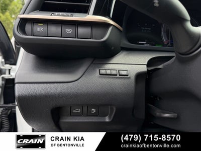2023 Toyota Crown XLE - AWD / CLEAN CARFAX
