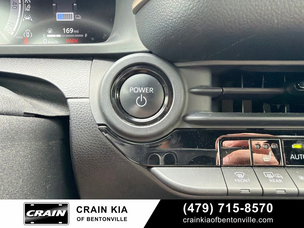 2023 Toyota Crown XLE - AWD / CLEAN CARFAX