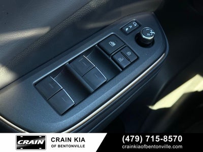 2023 Toyota Crown Limited - AWD / PANORAMIC SUNROOF