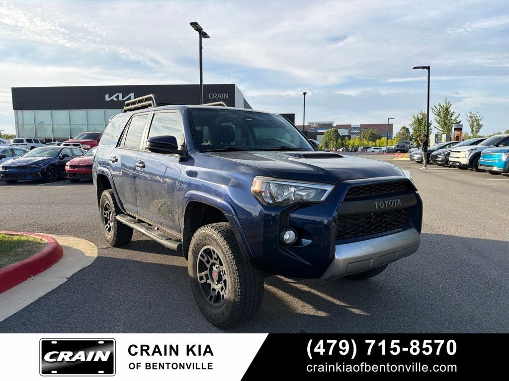 2019 Toyota 4Runner TRD Off-Road - 4WD / CLEAN CARFAX / ONE OWNER