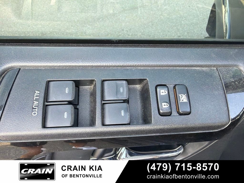 2019 Toyota 4Runner TRD Off-Road - 4WD / CLEAN CARFAX / ONE OWNER
