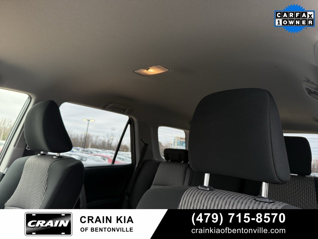 2023 Toyota 4Runner SR5 - 4WD / CLEAN CARFAX / ONE OWNER