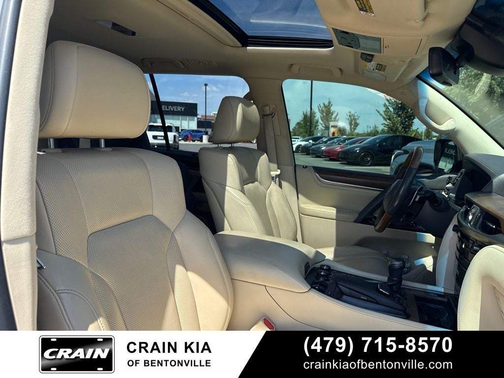 2016 Lexus LX 570 - 4WD / SUNROOF
