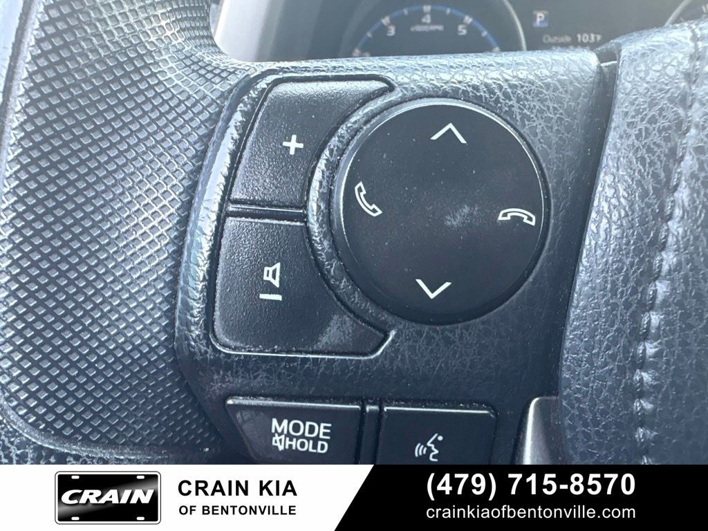 2017 Toyota RAV4 LE - CARFAX ONE OWNER