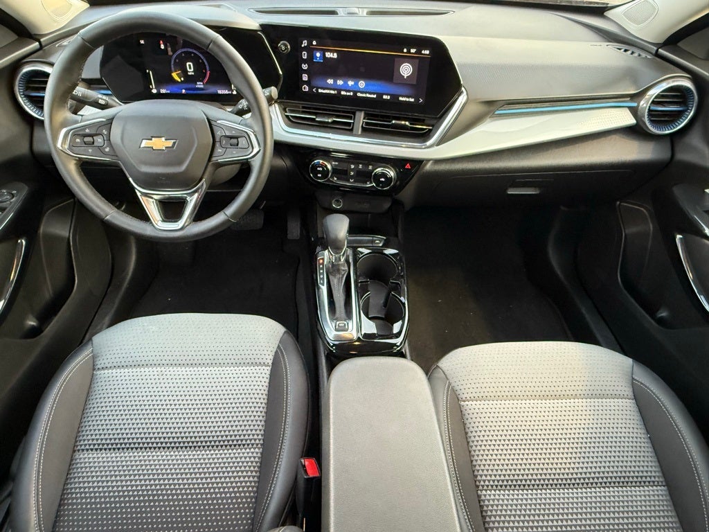 2025 Chevrolet Trax LT - CLEAN CARFAX / ONE OWNER